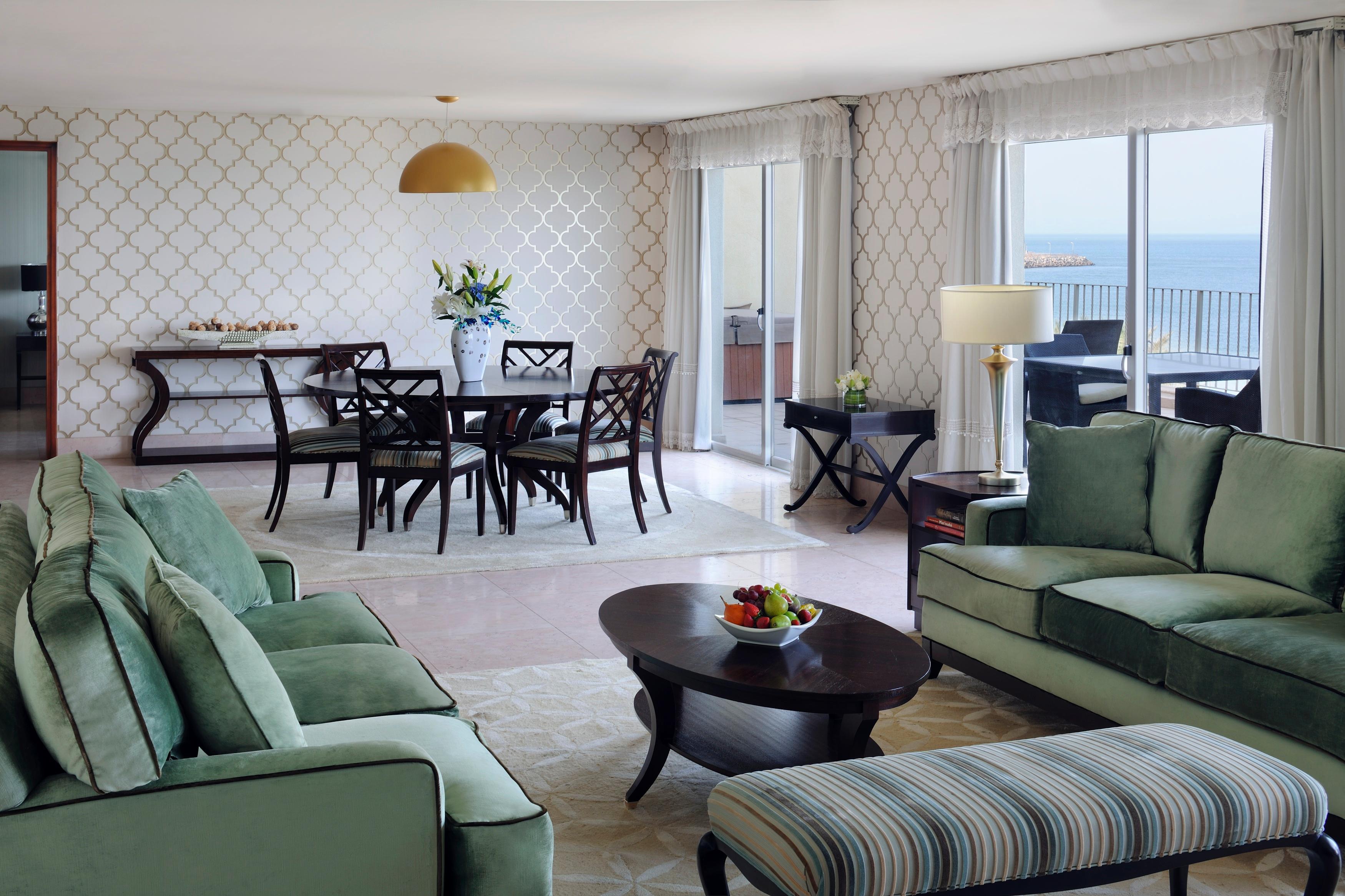 Moevenpick Hotel & Resort Al Bida'A Salmiya Exterior photo A living room at the Atlantis Resort