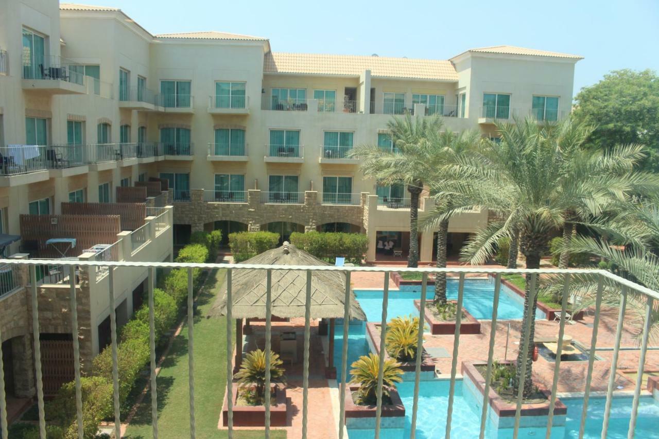 Moevenpick Hotel & Resort Al Bida'A Salmiya Exterior photo A view of the community